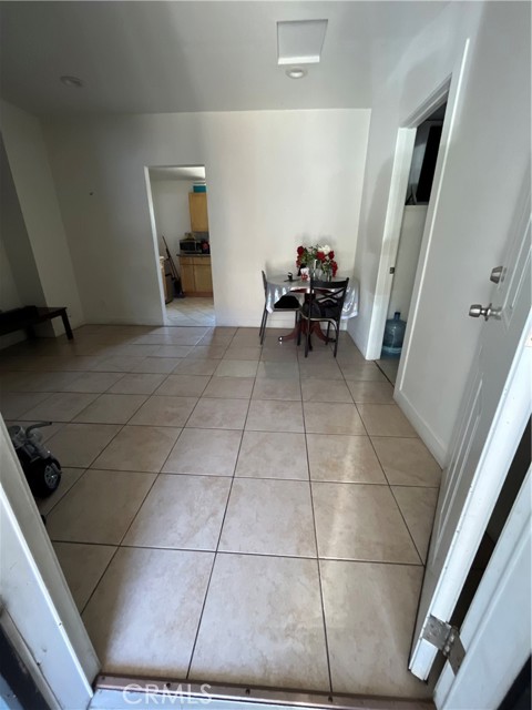 1248 Rolland Curtis Place, Los Angeles CA: https://media.crmls.org/medias/4998122c-a801-4383-8fe5-a686cfe768a2.jpg