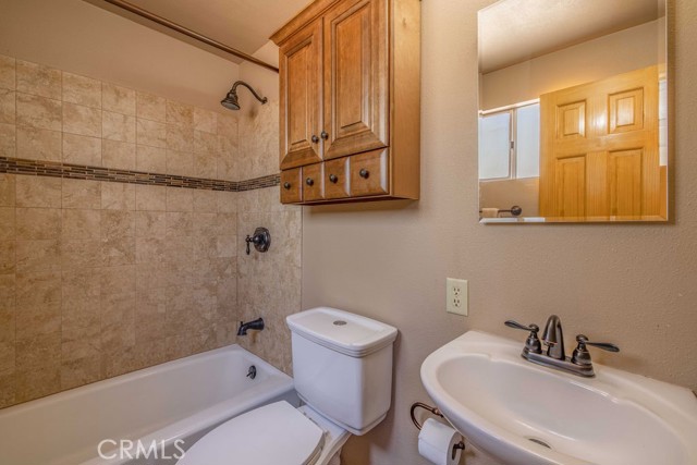 Detail Gallery Image 16 of 35 For 435 W Sherwood Bld, Big Bear City,  CA 92314 - 3 Beds | 1 Baths