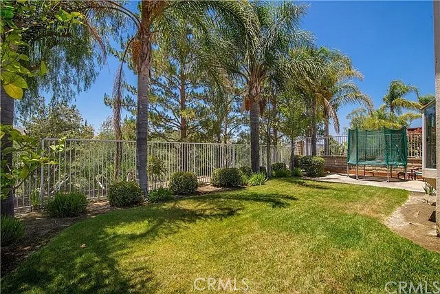 Detail Gallery Image 20 of 32 For 823 S Parkglen Pl, Anaheim Hills,  CA 92808 - 4 Beds | 3/1 Baths