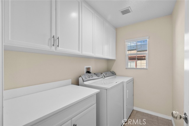 Image 21 of 37 For 28825 Panorama Court