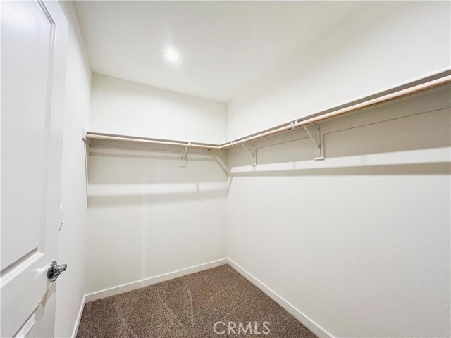 Detail Gallery Image 14 of 26 For 16067 Olivas Ln, Fontana,  CA 92336 - 4 Beds | 2/1 Baths
