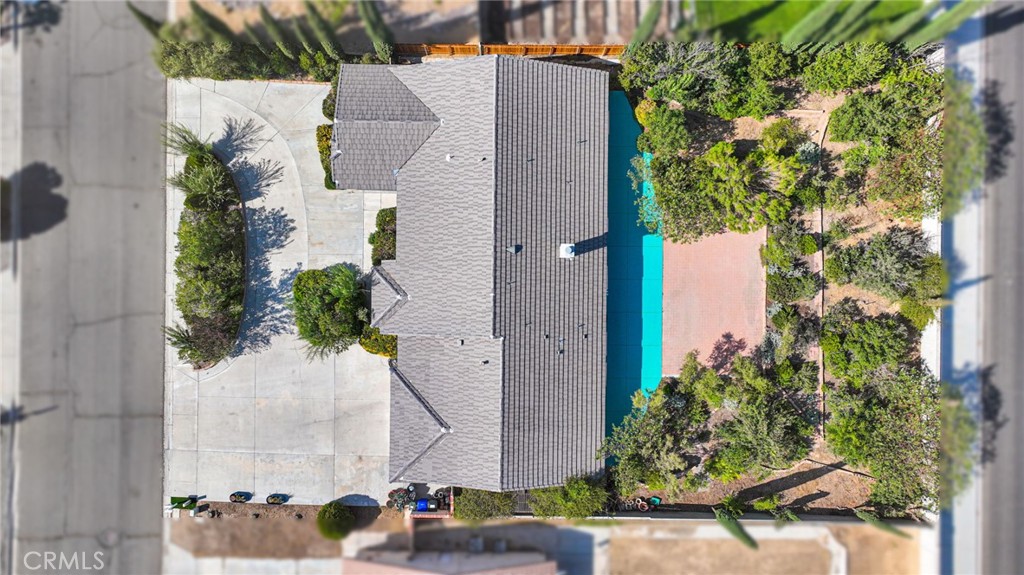 https://media.crmls.org/medias/4999f6b9-b801-46ca-bbb1-3fb15e1badb3.jpg?preset=X-Large