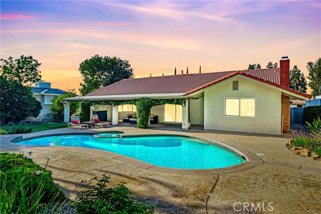 3811 Algonaut Drive, Calabasas CA: https://media.crmls.org/medias/499aabed-b42d-4f6d-87cb-2d347e8f72b3.jpg