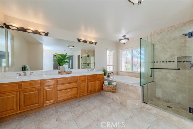 2142 Root Street, Fullerton CA: https://media.crmls.org/medias/499abb71-7c4a-454c-ba67-1b3c9894a571.jpg