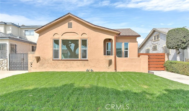 547 W 106th Street, Los Angeles CA: https://media.crmls.org/medias/499ba3d0-fefe-4533-aa18-984c006824c3.jpg