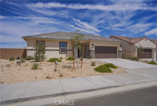 Detail Gallery Image 2 of 26 For 12326 Ranchito Way, Victorville,  CA 92392 - 3 Beds | 2 Baths
