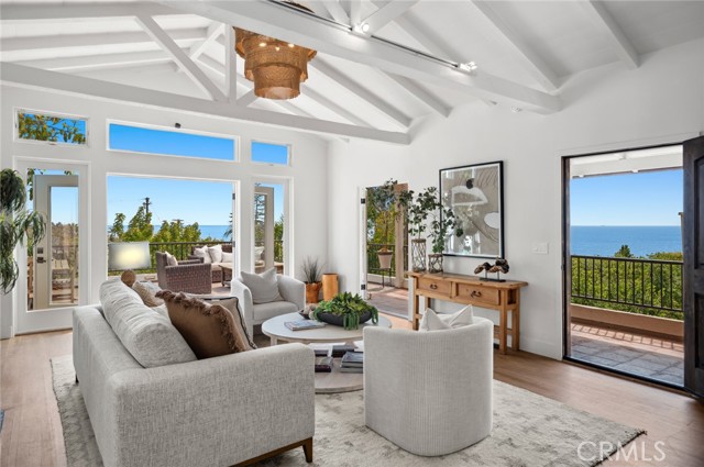 31402 Ocean View, Laguna Beach CA: https://media.crmls.org/medias/499d525f-dd39-44d8-93b5-2daa5550a92a.jpg
