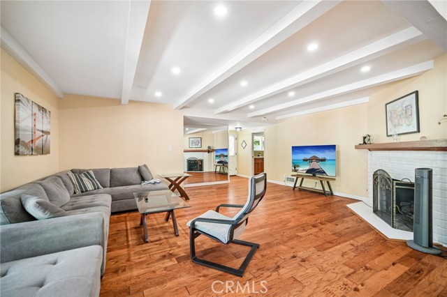 18011 Sunburst Street photo 11
