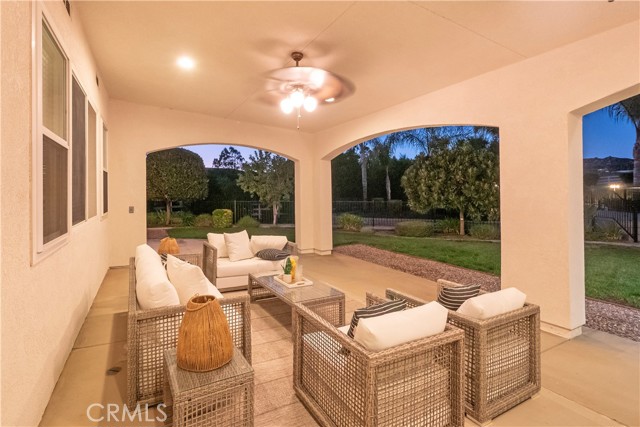 Detail Gallery Image 4 of 72 For 17842 Wildwood Creek Rd, Riverside,  CA 92504 - 6 Beds | 3/1 Baths