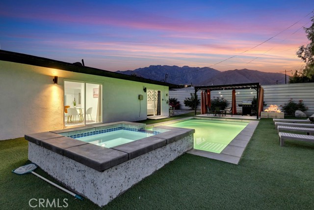 414 W Avenida Cerca, Palm Springs, CA 92262
