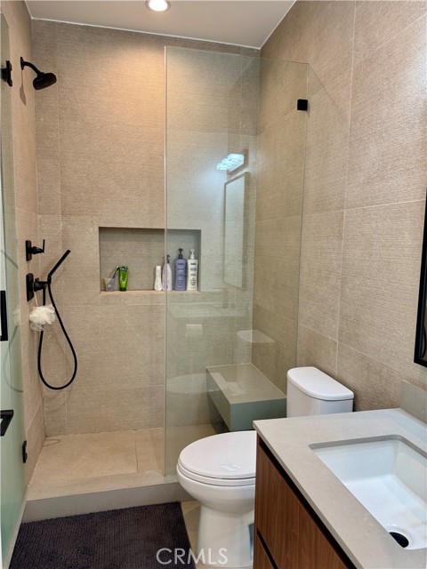 Detail Gallery Image 34 of 54 For 4336 N Serene Pl, Studio City,  CA 91604 - 3 Beds | 2/1 Baths