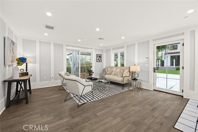 2174 Melville Drive, San Marino CA: https://media.crmls.org/medias/499f72ee-8014-4158-8896-c0b405bfded7.jpg