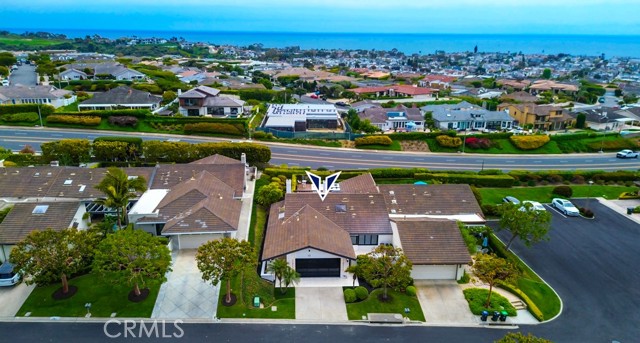 Detail Gallery Image 3 of 41 For 10 White Water Dr, Corona Del Mar,  CA 92625 - 2 Beds | 2 Baths