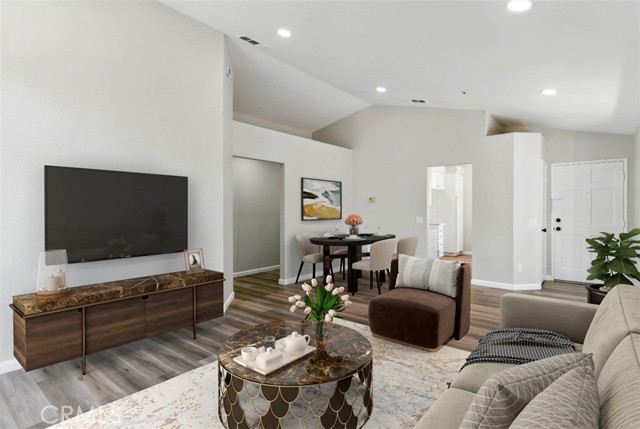 11979 Savona Dr, Fontana CA: https://media.crmls.org/medias/499fc237-04fa-4f4c-9030-73d725177413.jpg