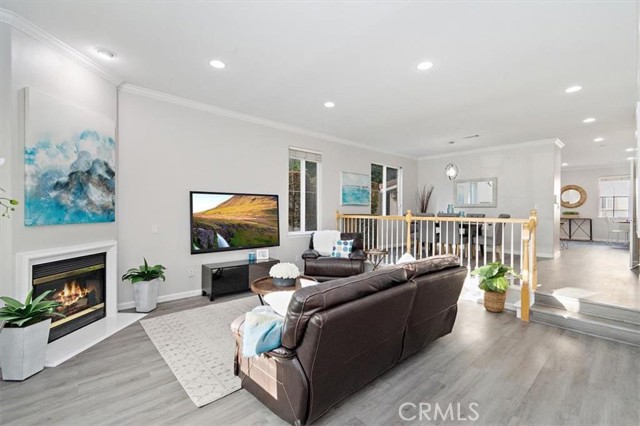 Detail Gallery Image 2 of 17 For 630 Meyer Ln #D,  Redondo Beach,  CA 90278 - 3 Beds | 2/1 Baths