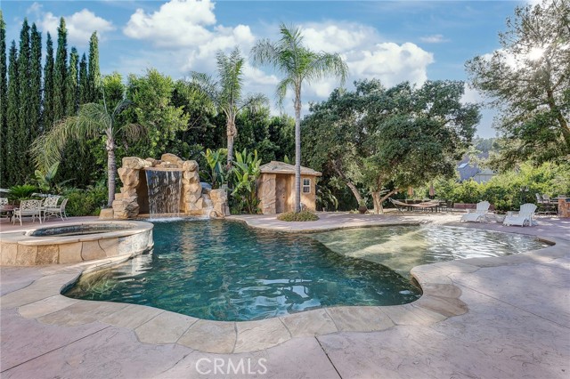 33 Sage Lane, Bell Canyon CA: https://media.crmls.org/medias/49a049f1-8dca-49ea-9a6d-3ef7ba8ac14f.jpg