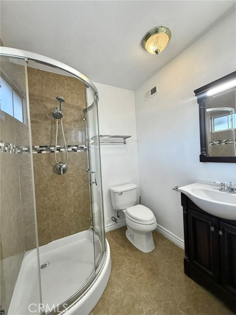 Detail Gallery Image 29 of 33 For 213 E Borromeo, Placentia,  CA 92870 - 5 Beds | 4 Baths