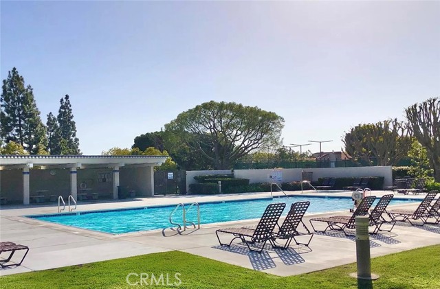 Detail Gallery Image 20 of 21 For 189 Stanford Ct #13,  Irvine,  CA 92612 - 2 Beds | 1/1 Baths