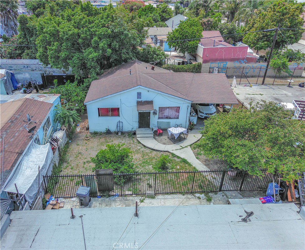 1701 N Willowbrook Avenue