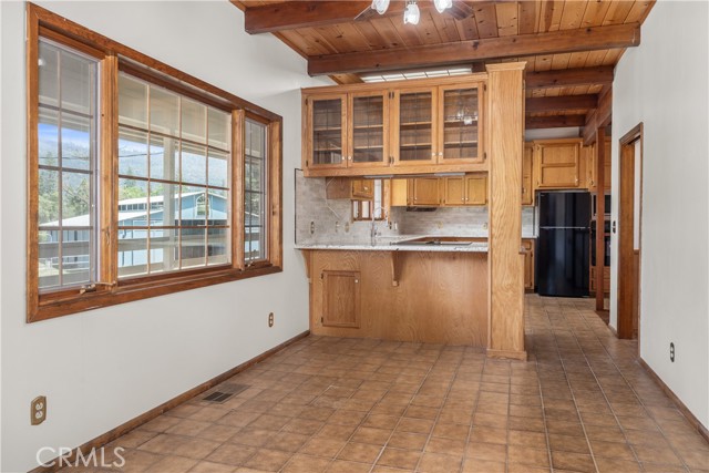 Detail Gallery Image 12 of 63 For 4904 Sierra Pines Dr, Mariposa,  CA 95338 - 3 Beds | 3/1 Baths