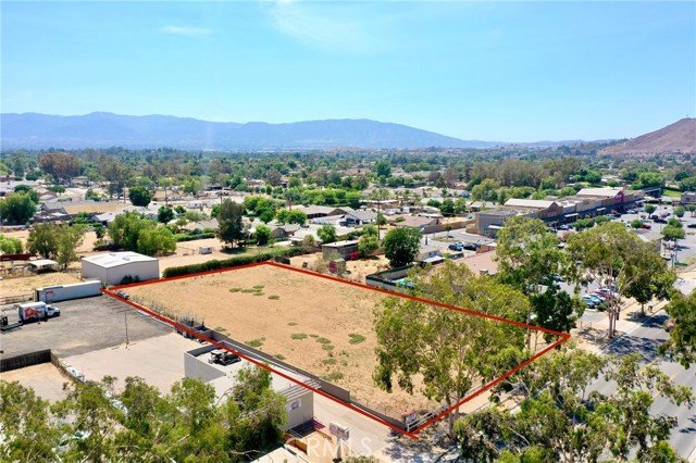 Detail Gallery Image 3 of 21 For 866 6th St, Norco,  CA 92860 - – Beds | – Baths
