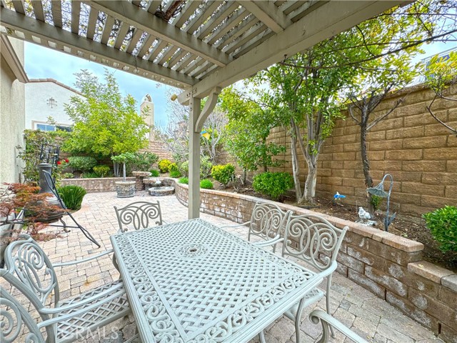 Detail Gallery Image 22 of 55 For 23754 Walnut Creek Ct, Valencia,  CA 91354 - 3 Beds | 3/1 Baths