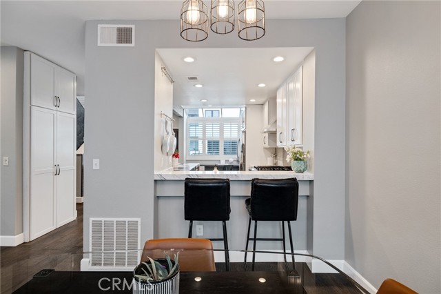 501 Herondo Street, Hermosa Beach, California 90254, 3 Bedrooms Bedrooms, ,2 BathroomsBathrooms,Residential,For Sale,Herondo,SB25176231