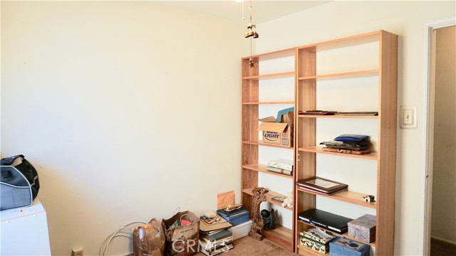 Detail Gallery Image 18 of 48 For 2213 N Valley St, Burbank,  CA 91505 - 3 Beds | 1 Baths