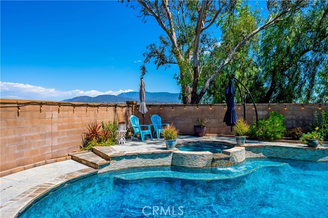 33037 Paterno Street, Temecula CA: https://media.crmls.org/medias/49a396c1-60e7-4016-87df-c6f09d58cb86.jpg