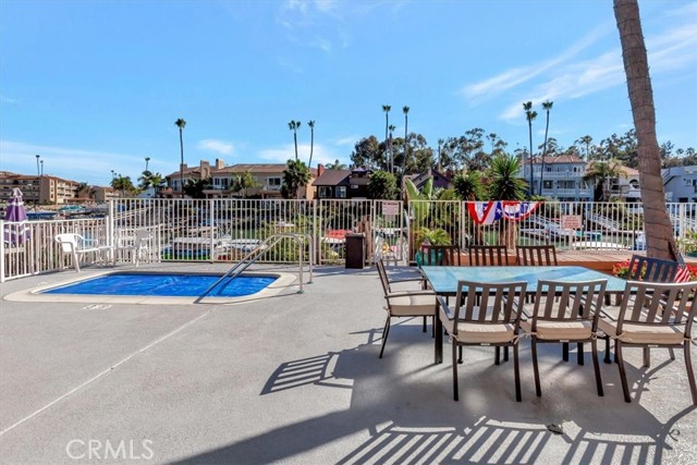 4637 Park Drive, Carlsbad CA: https://media.crmls.org/medias/49a3ed32-8fd1-4de4-ad78-bde9b2336b0d.jpg