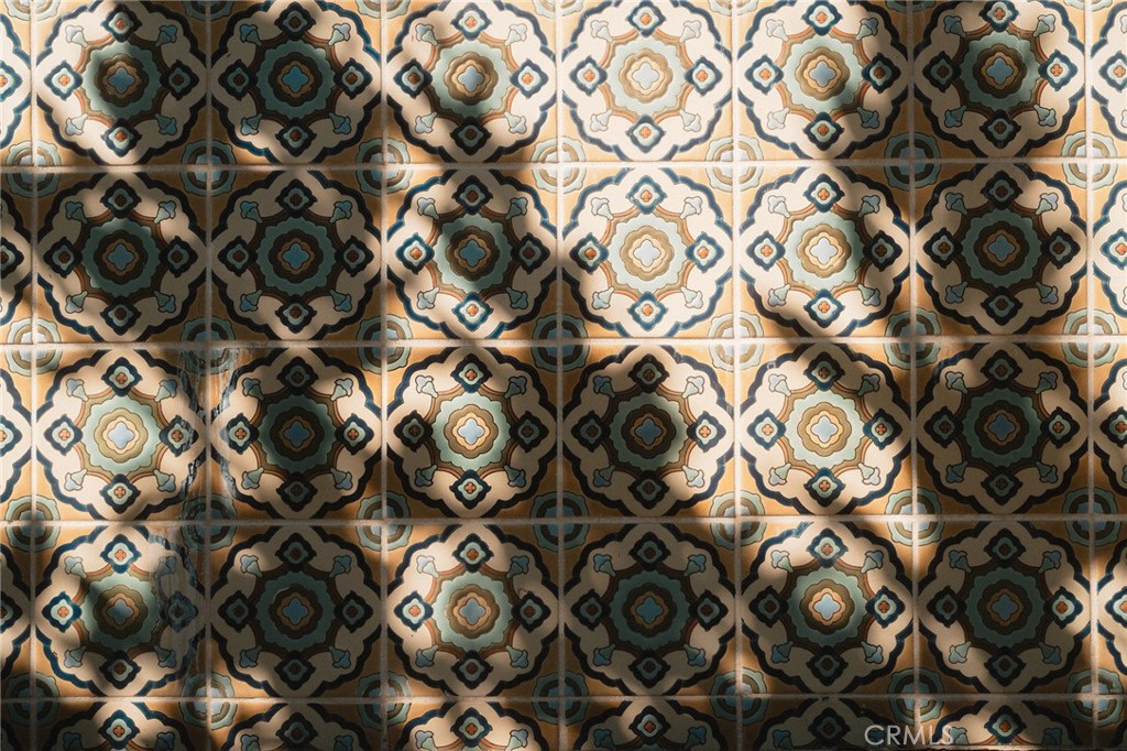 https://media.crmls.org/medias/49a3fb1a-02cc-4fc1-9640-c045943e249f.jpg?preset=X-Large