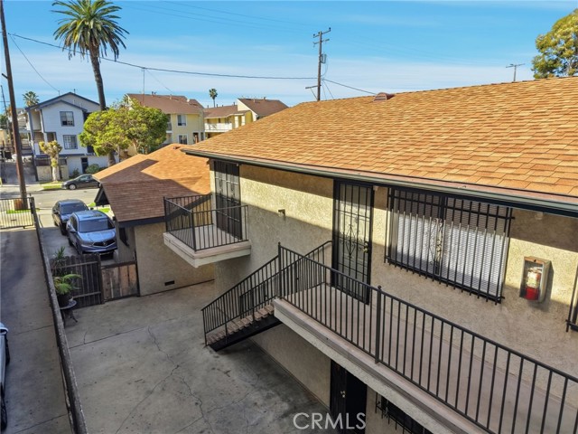 Detail Gallery Image 6 of 32 For 826 Gaviota, Long Beach,  CA 90813 - – Beds | – Baths