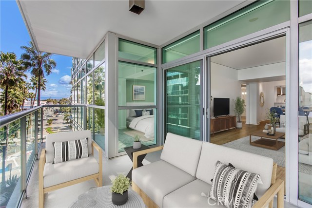 Detail Gallery Image 2 of 27 For 13650 Marina Pointe Dr #506,  Marina Del Rey,  CA 90292 - 2 Beds | 2 Baths