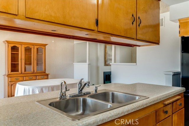 516 E Creston Street, Santa Maria CA: https://media.crmls.org/medias/49a4120b-ced5-473d-a1c2-ea7148e46330.jpg