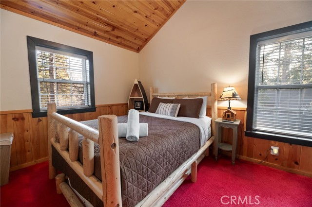 505 Barrett Way, Big Bear City CA: https://media.crmls.org/medias/49a4c573-017b-4014-bc1a-62e8c8ff14d8.jpg