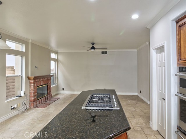 Detail Gallery Image 9 of 16 For 10655 Bruns Dr, Tustin,  CA 92782 - 3 Beds | 2/1 Baths