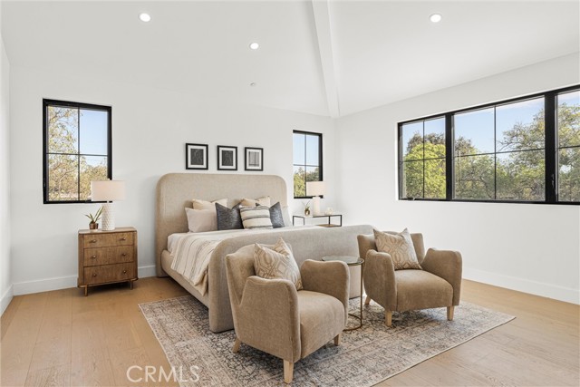 Detail Gallery Image 30 of 51 For 5258 Lemona Ave, Sherman Oaks,  CA 91411 - 4 Beds | 5 Baths