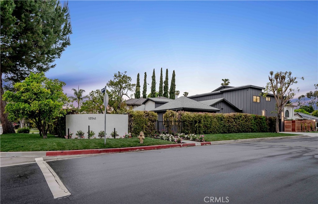13541 Chandler BoulevardSherman Oaks img 32