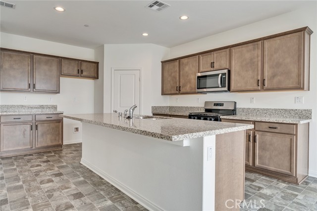 Detail Gallery Image 3 of 11 For 29613 Tulipwood Street, Menifee,  CA 92584 - 4 Beds | 3 Baths