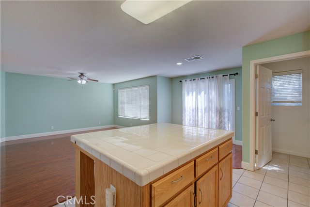 Detail Gallery Image 14 of 39 For 4208 Berryesa Ave, Merced,  CA 95348 - 3 Beds | 2/1 Baths