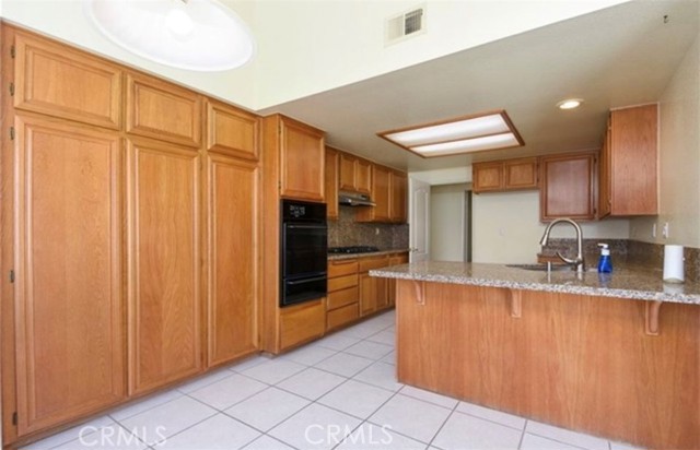 Detail Gallery Image 12 of 28 For 1341 Avenida Floribunda, San Jacinto,  CA 92583 - 3 Beds | 2 Baths