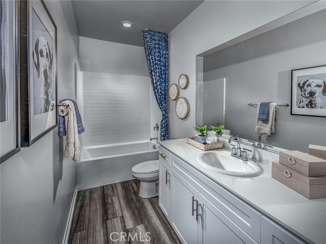 Detail Gallery Image 11 of 20 For 2147 Bergamot St, Redlands,  CA 92374 - 3 Beds | 2/1 Baths