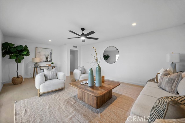 644 Kenoak Drive, Placentia CA: https://media.crmls.org/medias/49a791e2-9b7b-4198-8b87-c8de8fc1930e.jpg