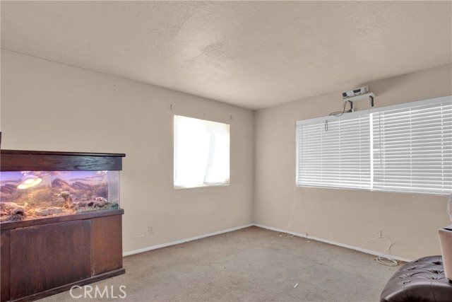 Detail Gallery Image 7 of 22 For 25623 Agate Rd, Barstow,  CA 92311 - 3 Beds | 1 Baths