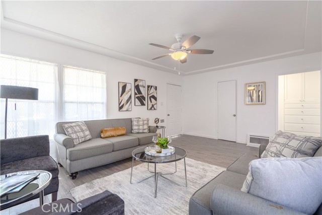 Detail Gallery Image 21 of 41 For 3155 Lynwood Rd, Lynwood,  CA 90262 - 3 Beds | 1 Baths