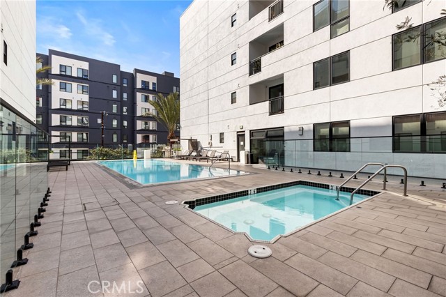 1234 Wilshire Boulevard, Los Angeles, California 90017, 1 Bedroom Bedrooms, ,1 BathroomBathrooms,Condominium,For Sale,Wilshire,OC25027128