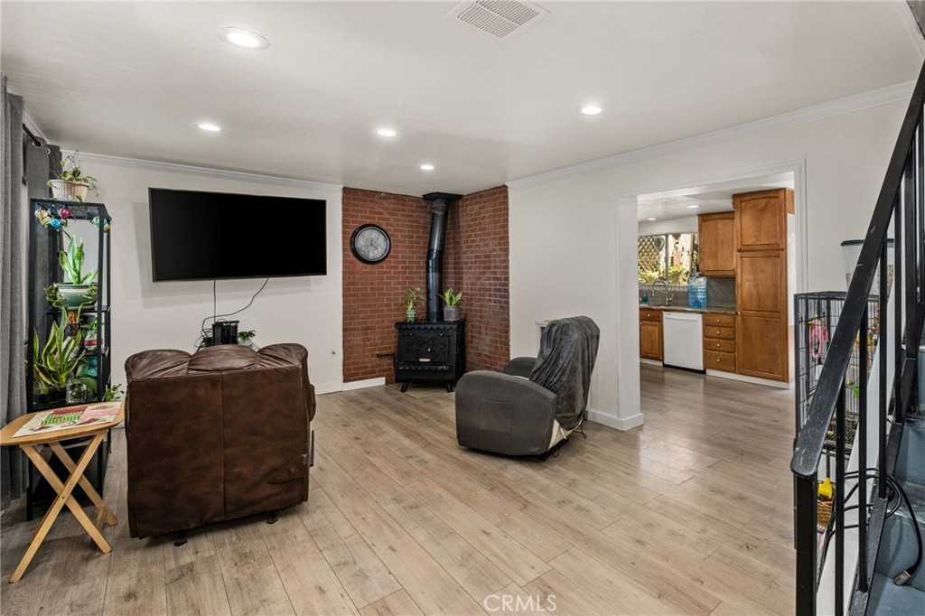 7381 Katella Avenue, photo 3