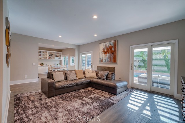 Detail Gallery Image 11 of 31 For 6049 Rustling Oaks Dr, Agoura Hills,  CA 91301 - 4 Beds | 3/1 Baths