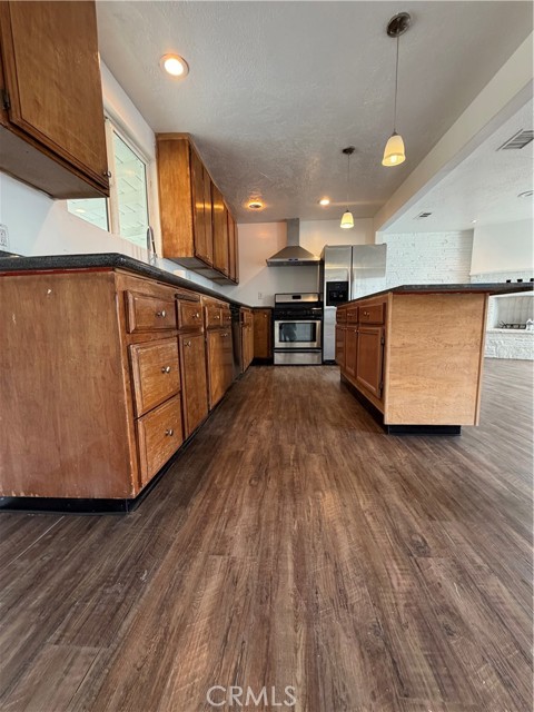 Detail Gallery Image 9 of 20 For 9047 10th, Hesperia,  CA 92345 - 3 Beds | 2 Baths