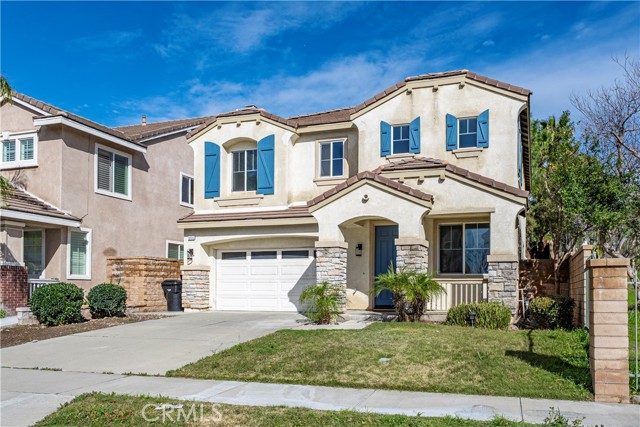 Detail Gallery Image 9 of 49 For 16498 Medinah, Fontana,  CA 92336 - 4 Beds | 2/1 Baths